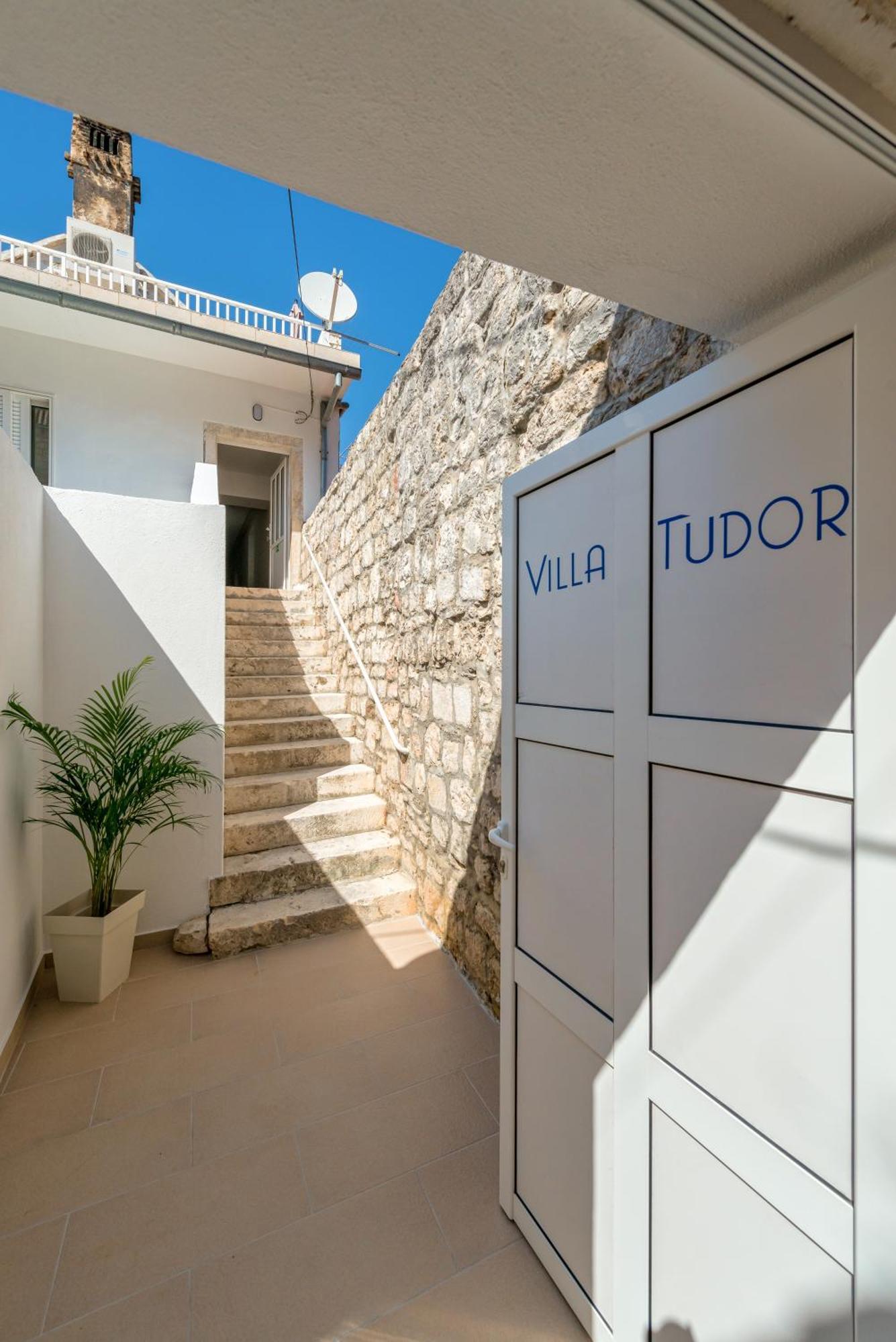 Apartment Tudor 1 Hvar Town