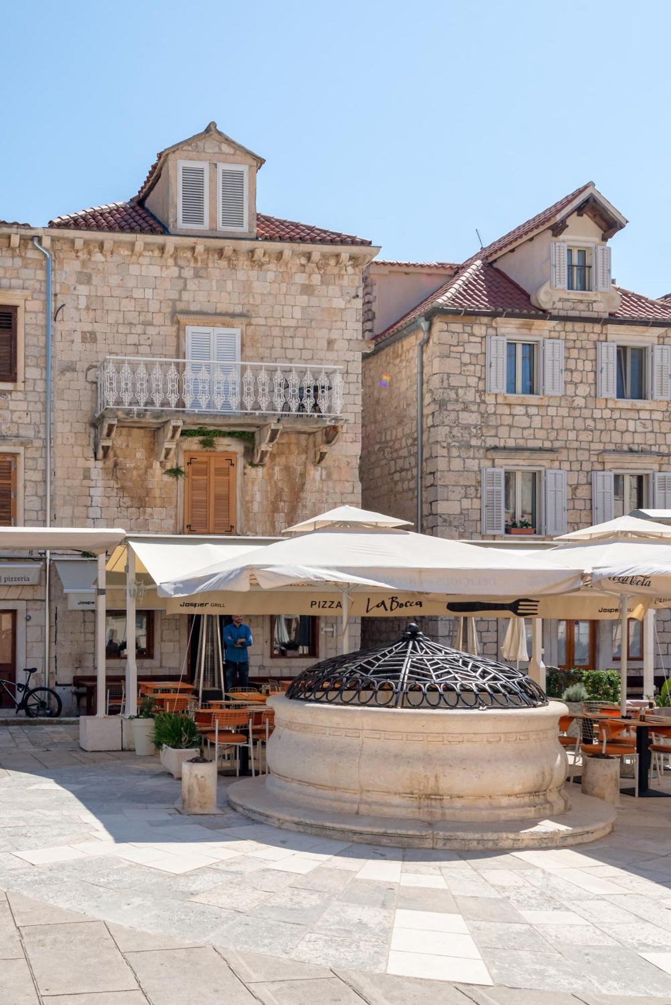 Tudor 1 * Hvar Town